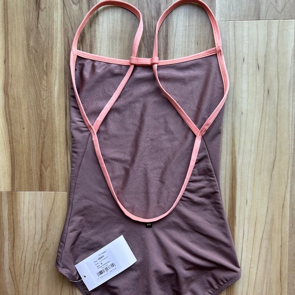 Leotard - Picture 1 of 2